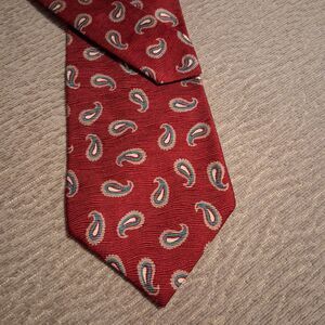 Christian Dior Tie 100% Silk Burgundy Paisley Made In USA 57"